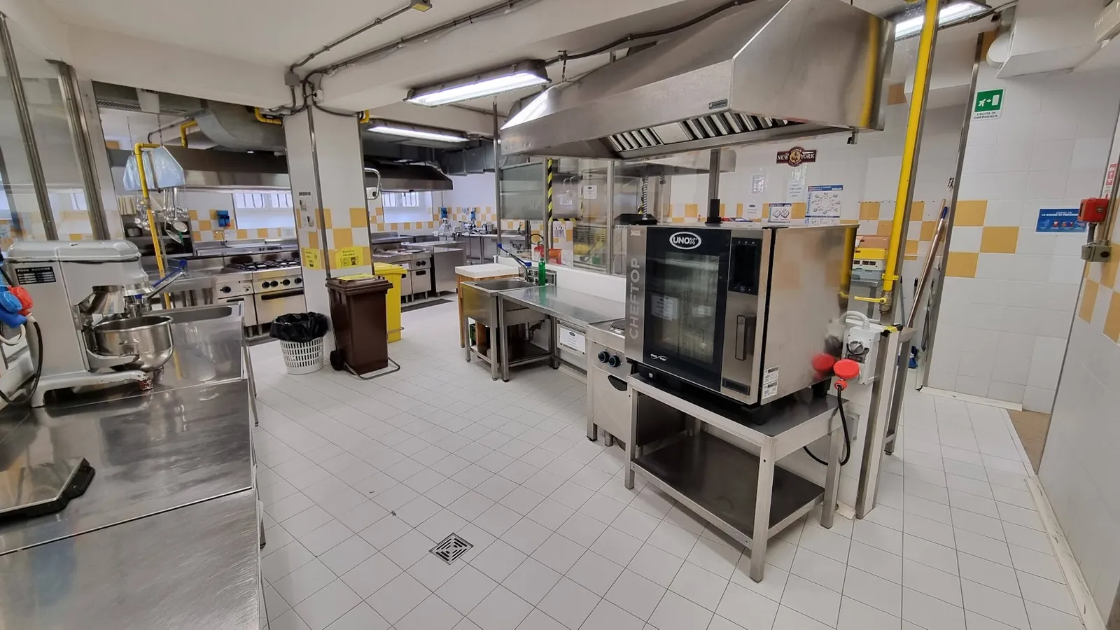 Istituto Alberghiero Martini - forno-cheftop-7-teglie.webp