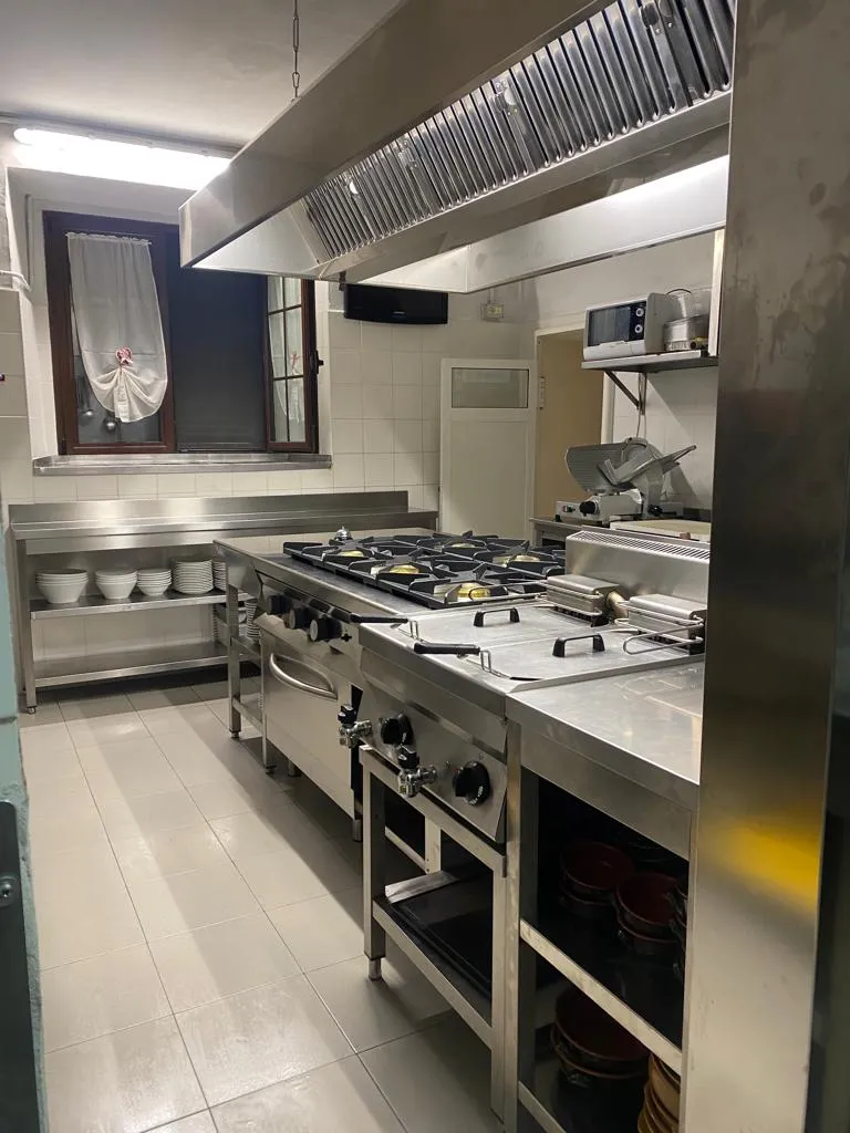Trattoria da Sandrino - impianto-aspirazione.webp